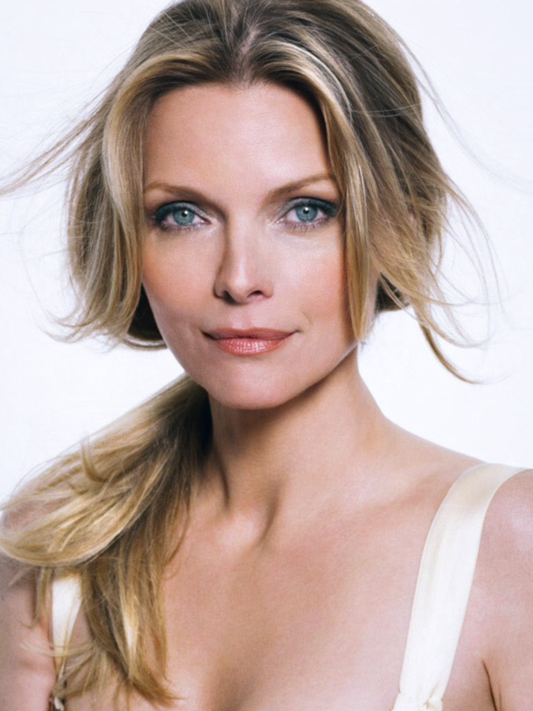 Michelle Pfeiffer La Chirurgie Esth Tique Le Secret De Sa Beaut